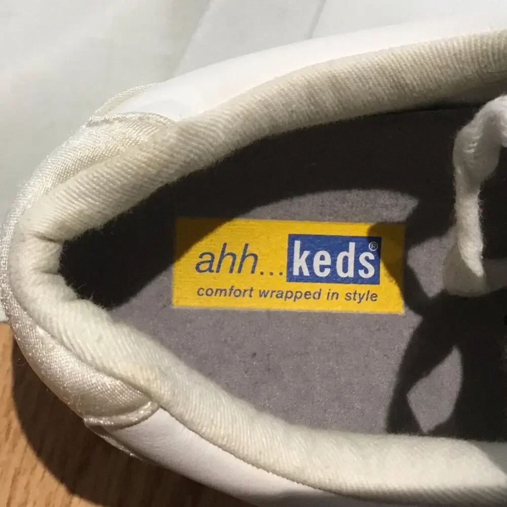 Keds Walking Woman’s Shoes Sz9.5